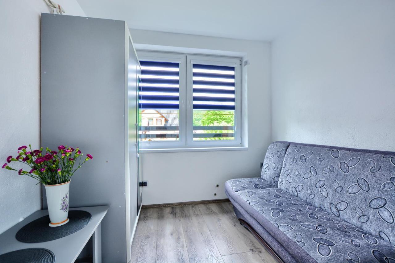 Ceglany Apartament Устрики-Долішні Екстер'єр фото